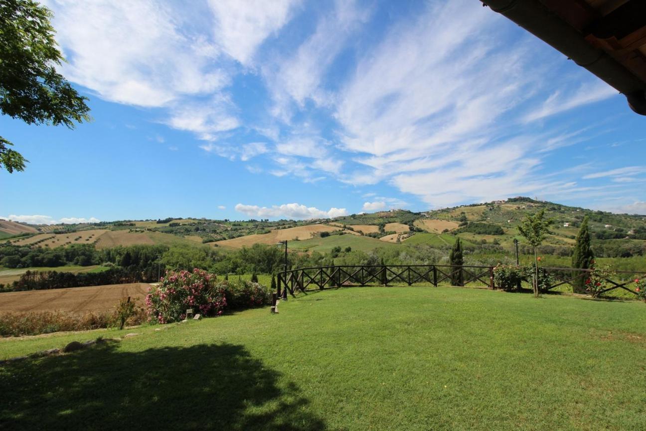 Agriturismo L'Arcadia Città Sant'Angelo Esterno foto